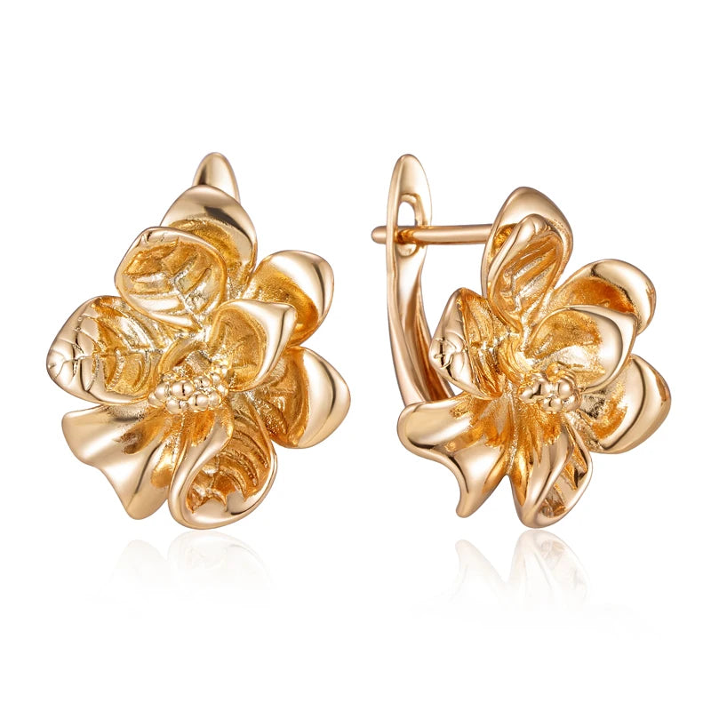 ✨ Glossy Rose Gold Flower Earrings – Timeless Feminine Elegance ✨