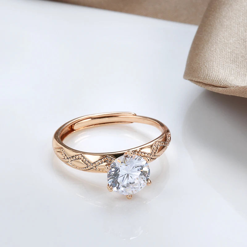 ✨ White Zircon Rose Gold Ring – Vintage Elegance ✨